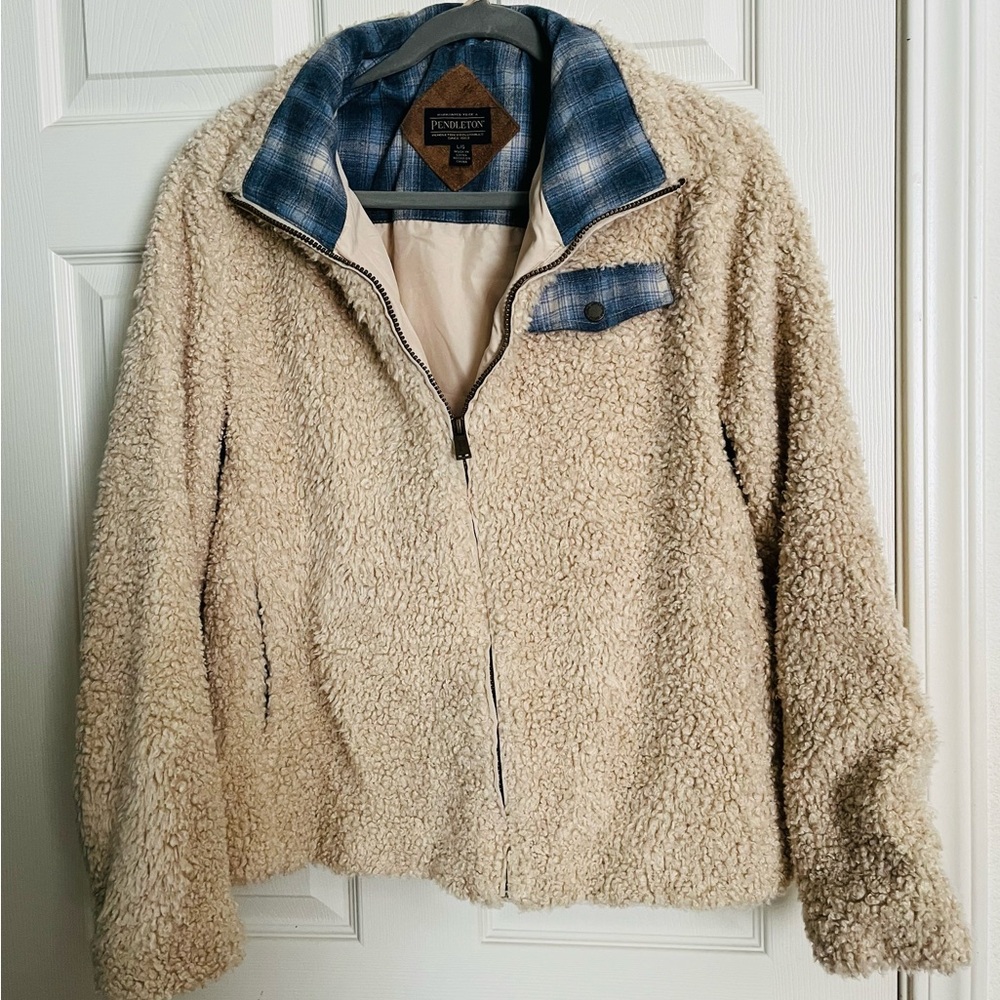 Pendleton Sherpa Fleece Jacket with Plaid Lining